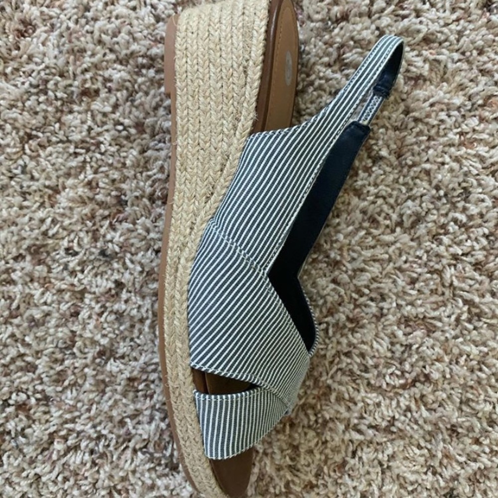 cute sandal wedges for summer